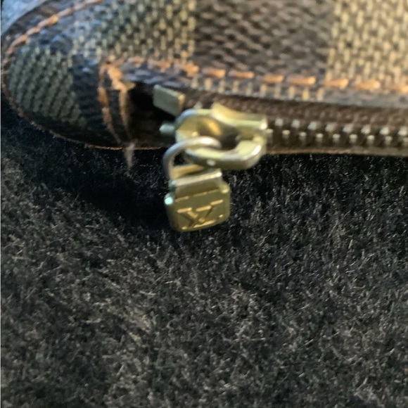 Louis Vuitton bag - Picture 4 of 13